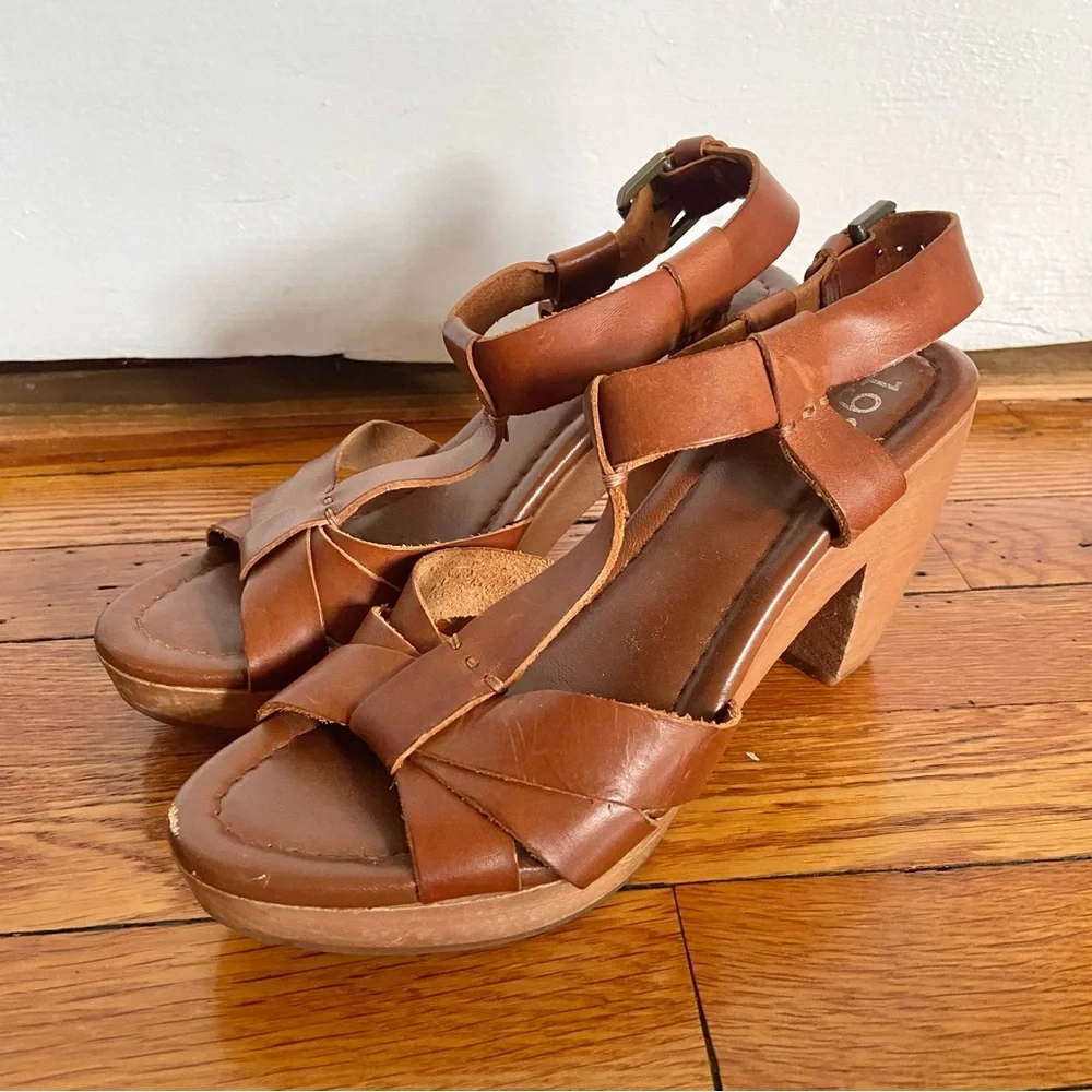 Madewell Brown Leather Heeled Sandals - Picture 6 of 10